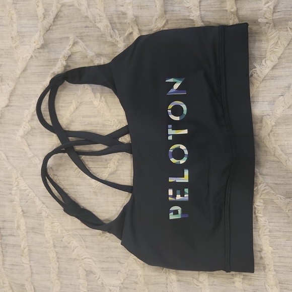 Deep green Lululemon X Peleton sports bra size 4! - Picture 2 of 5